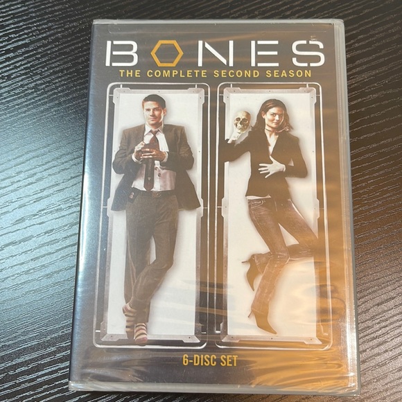 Bones Season 2 DVD - Picture 2 of 3